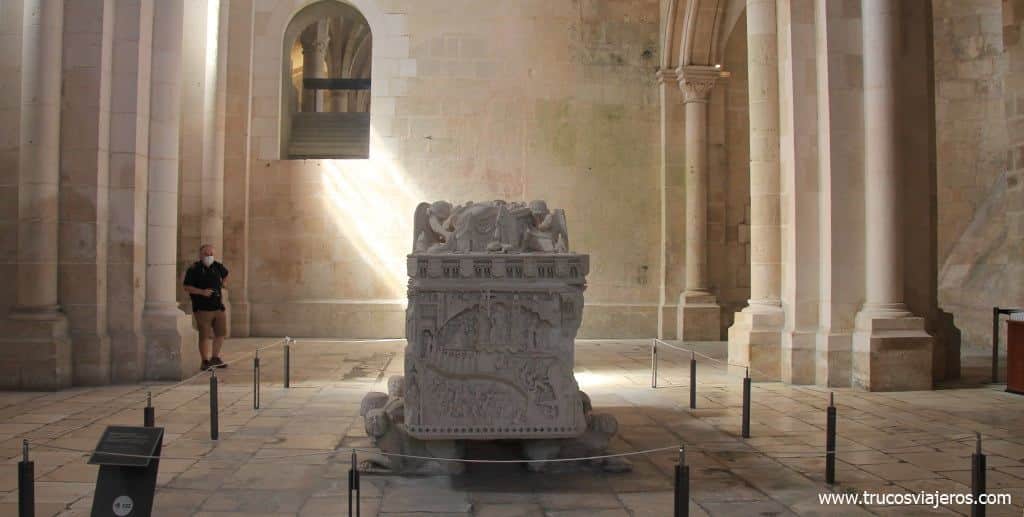 Alcobaça tumbas de don Pedro y doña Ines