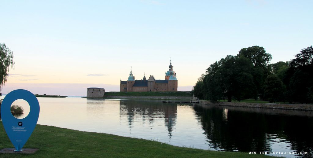 Reflejo en el agua castillo de Kalmar