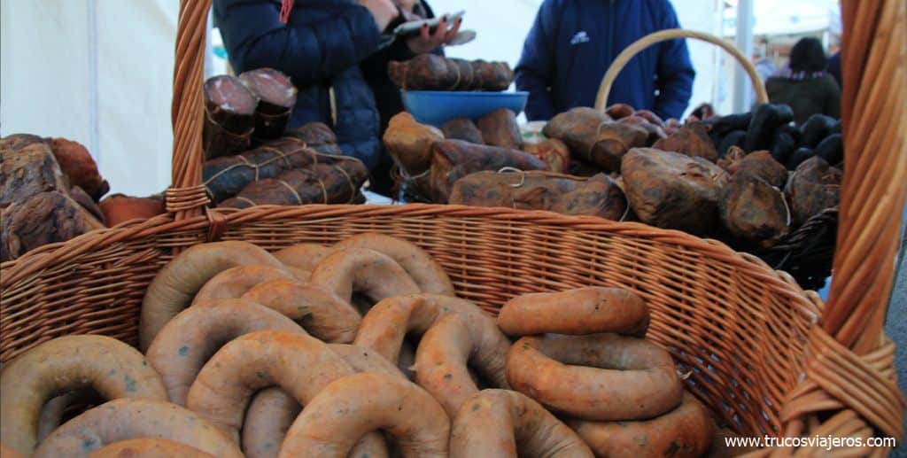 Alheira mercado de productos típicos Portugal