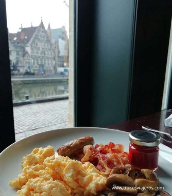 Desayuno en el Hotel Marriott de Gante con vistas al canal opinión