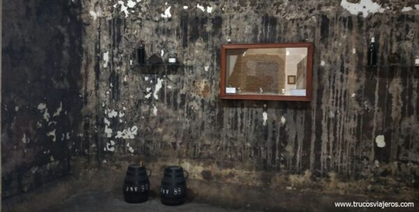 Depósitos del Museo del Vino de Alcobaça