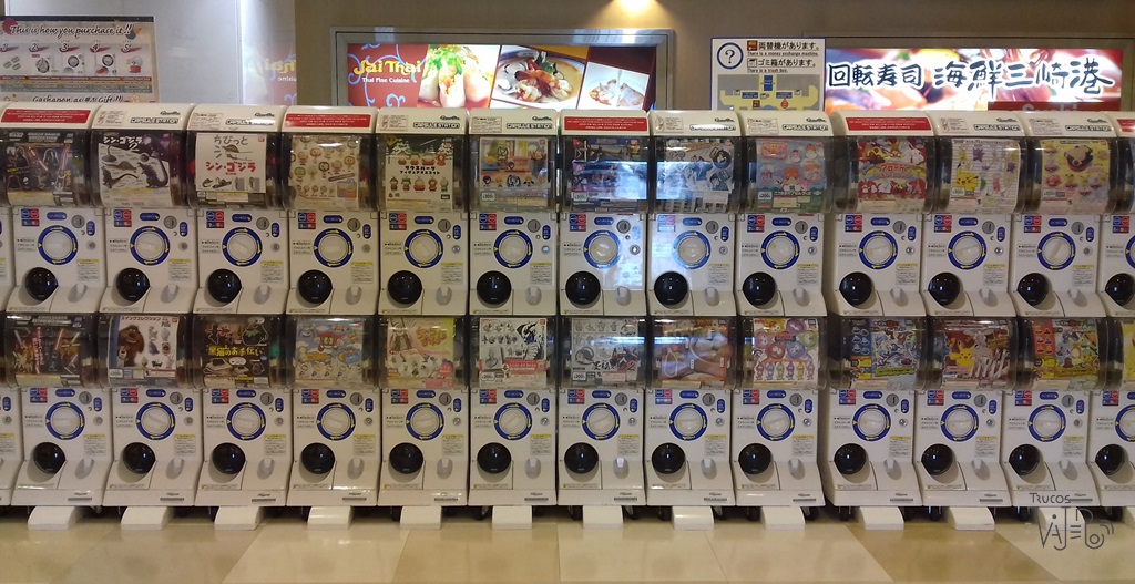 gashapon en el aeropuerto de narita